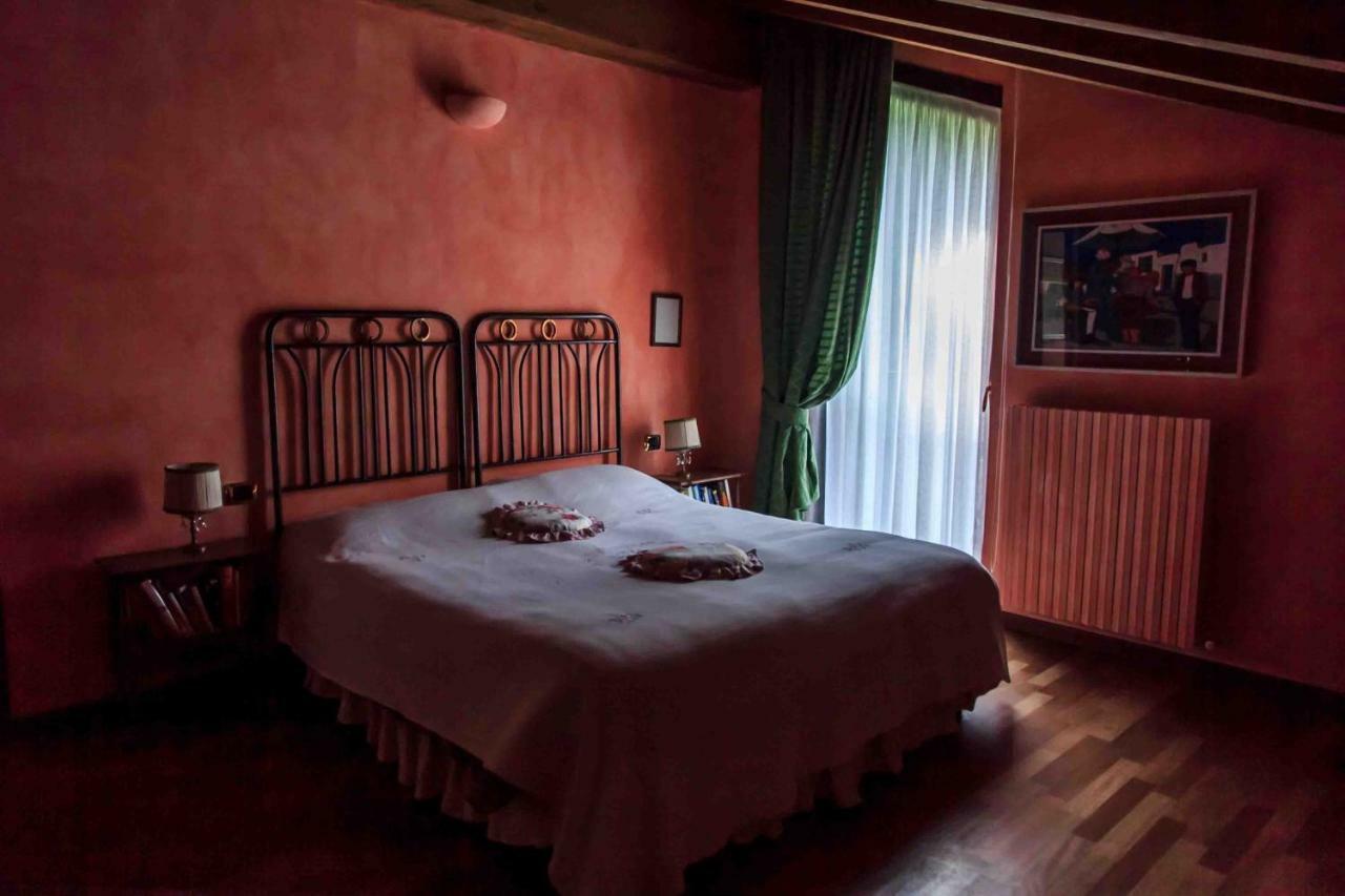 Cascina Cologna Bed & Breakfast Galbiate Exterior photo