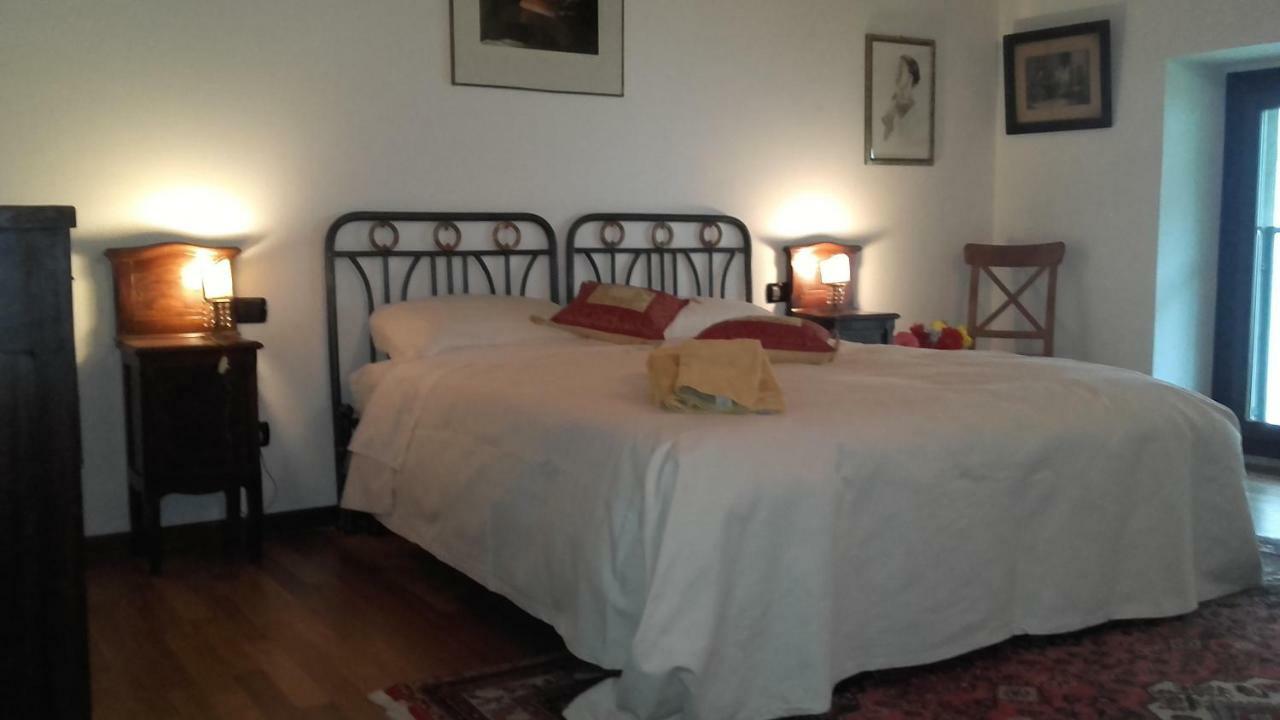 Cascina Cologna Bed & Breakfast Galbiate Exterior photo