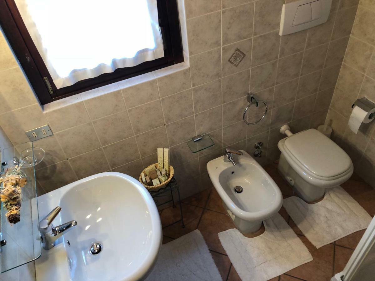 Cascina Cologna Bed & Breakfast Galbiate Exterior photo